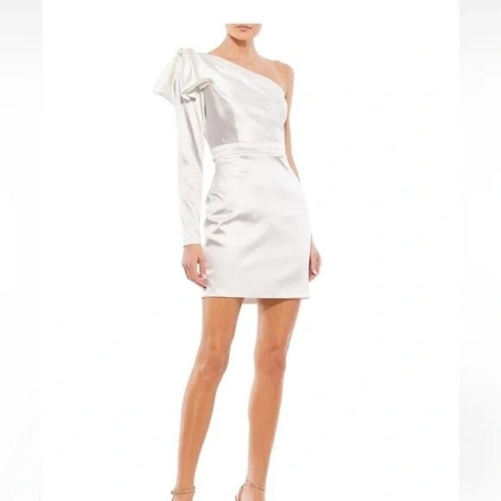 Mac Duggal One Shoulder Long Sleeve Satin Cocktail White Mini Dress Size 2 Stret